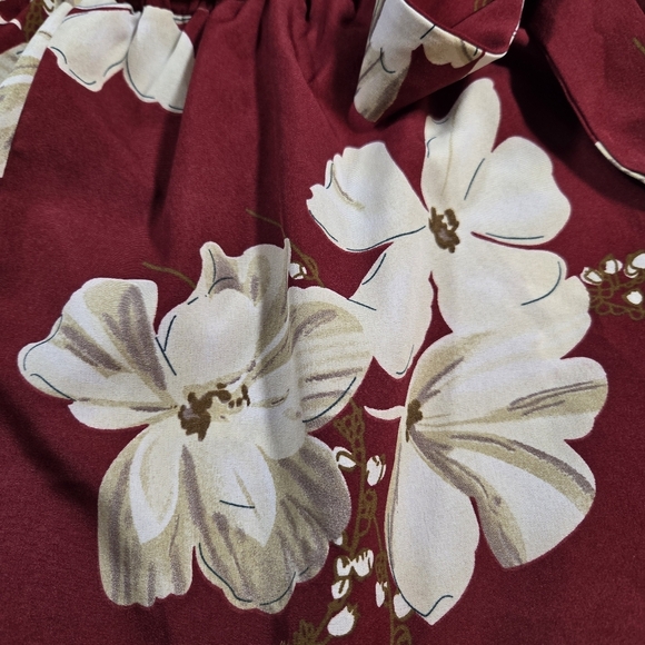 SHEIN Burgundy Floral Paper Bag Waist Shorts Size Med - Picture 4 of 5